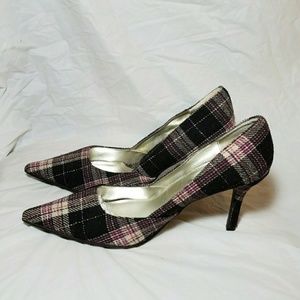 Plaid pump by Rampage